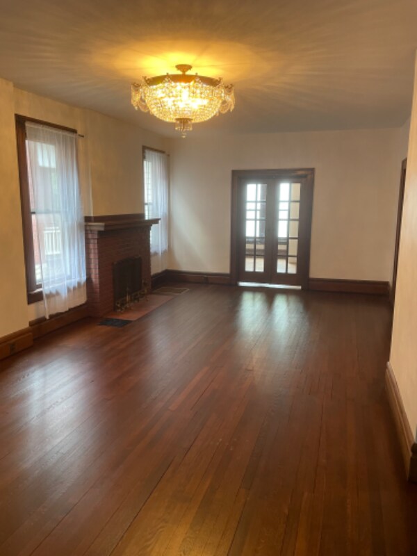 Foto del edificio - 78 E Oakland Ave