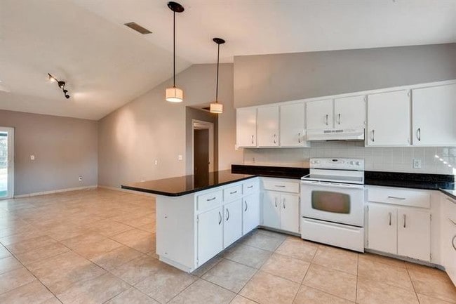Building Photo - 1529 Highcrest Cir, Valrico, FL, 33596