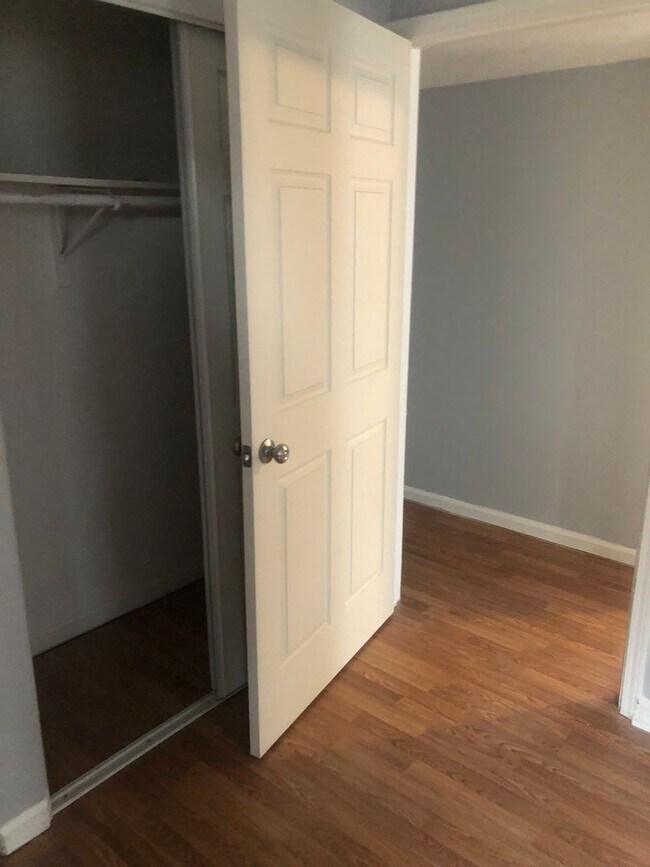 Photo - RP1 - 1902 Apartment