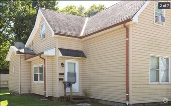 Building Photo - 1701 W Adams St