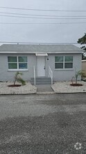 Building Photo - 9 15 Pne Rdg Dr