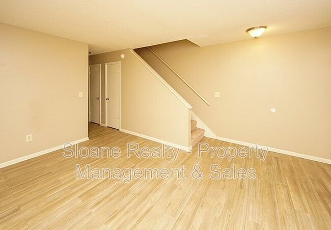 Foto del edificio - 296 Fleming Rd