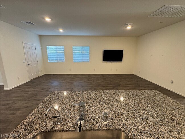 Building Photo - 356 Larksong Ave