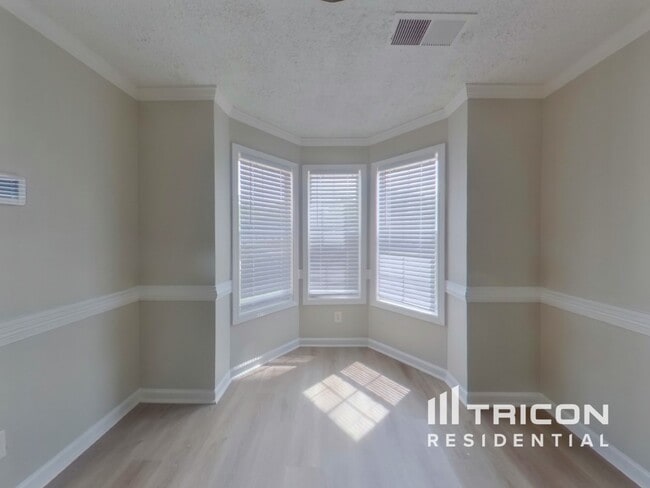 Building Photo - 134 Hunters Chase