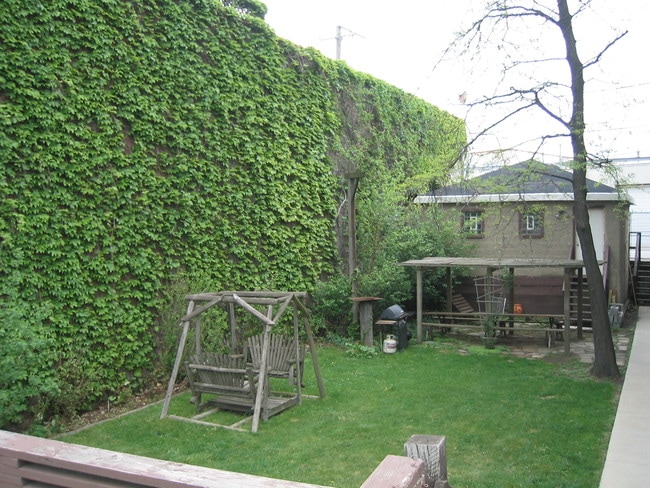 Building Photo - 1507 N Elston Ave