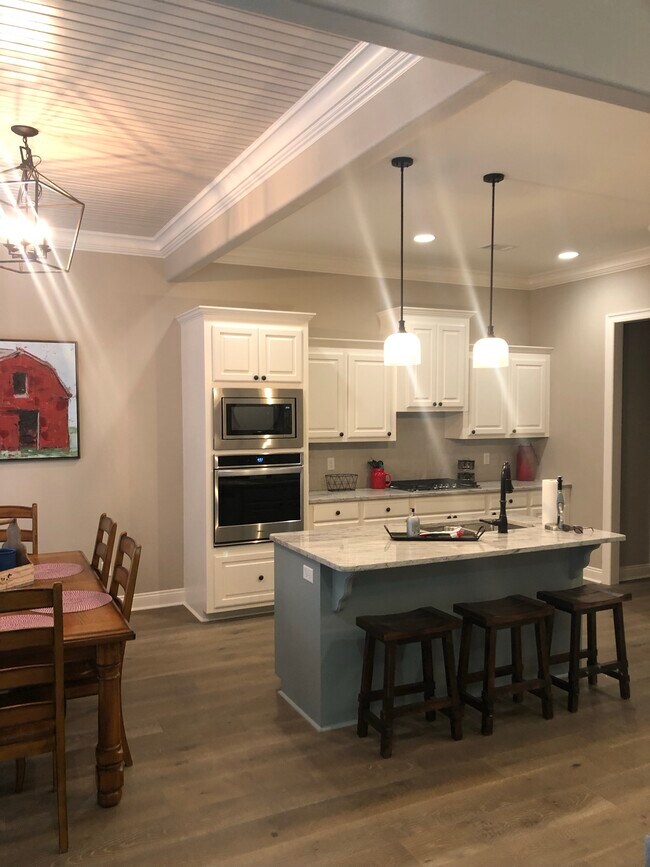 Foto del edificio - 5906 Settlers Dr