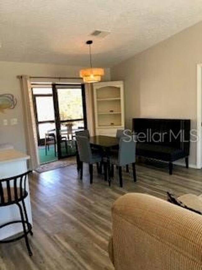 Foto del edificio - AVAILABLE LONG OR SHORT TERM