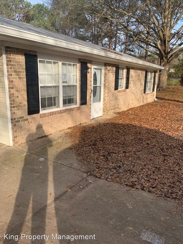 53 Pettus Dr, Anniston, AL 36207 House Rental in Anniston, AL