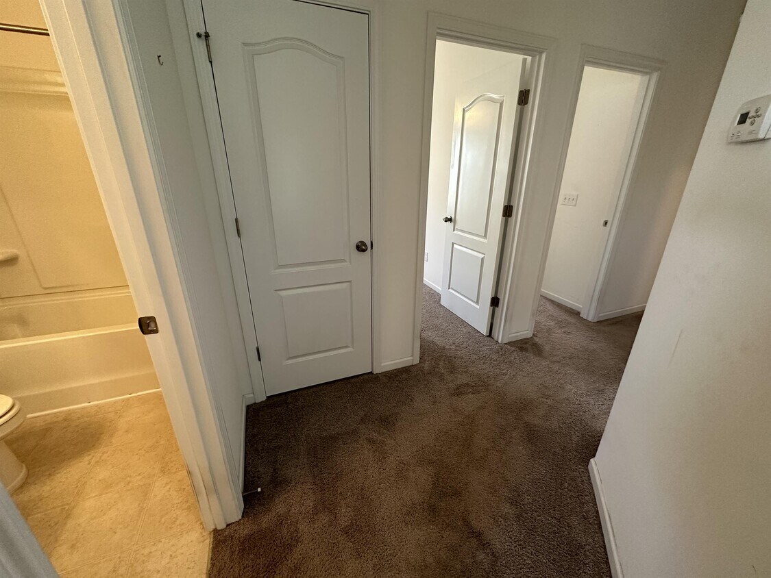 Primary Photo - 505 Slate Ct