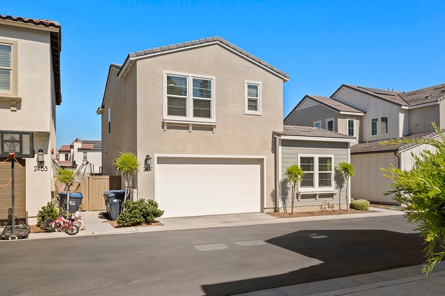 Building Photo - 2457 Remus Ln