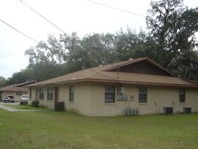Primary Photo - 58-70 NW 21st Pl