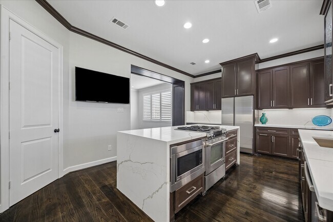 Foto del edificio - 709 Herkimer St