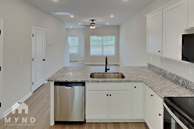 Foto del edificio - 1306 Principal Featherstone Ave