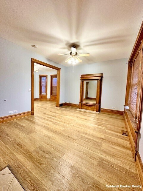 Building Photo - 1610 N Sawyer Ave