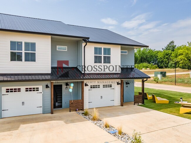 Building Photo - NOW OFFERING FIRST MONTH FREE W/ 12 MONTH LEASE - Luxury 3 Bedroom 2.5 Bath Townhome in Bullard, TX!
