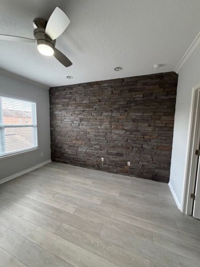 Building Photo - Townhome for rent