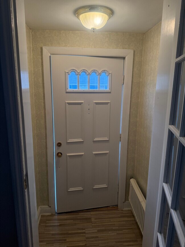 Foto del edificio - 101 N Waldinger St