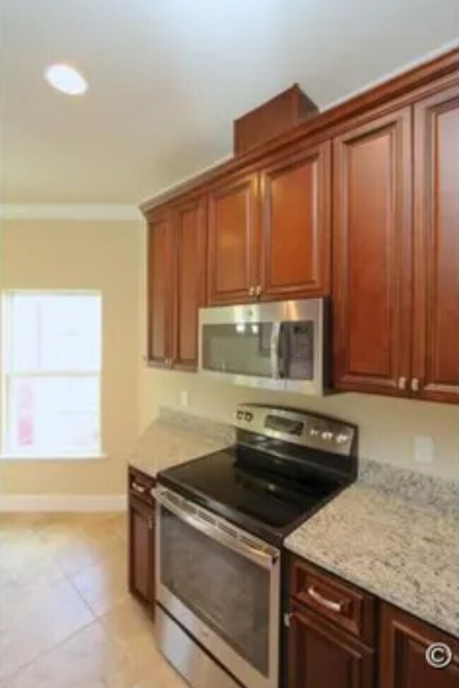 Kitchen - 3144 NW 105th Dr