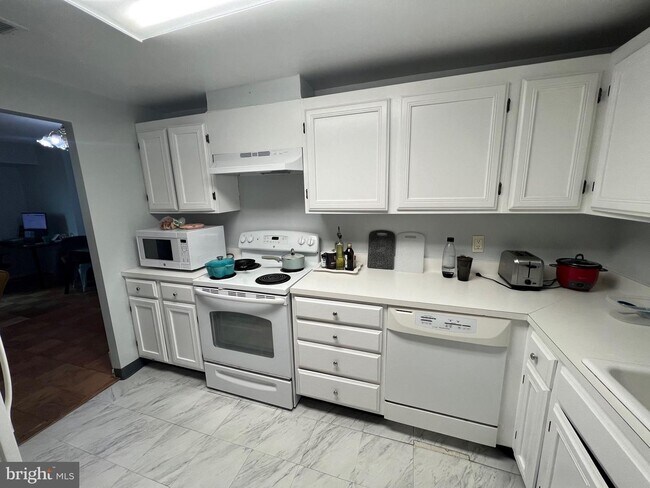Foto del edificio - 4601 N Park Ave
