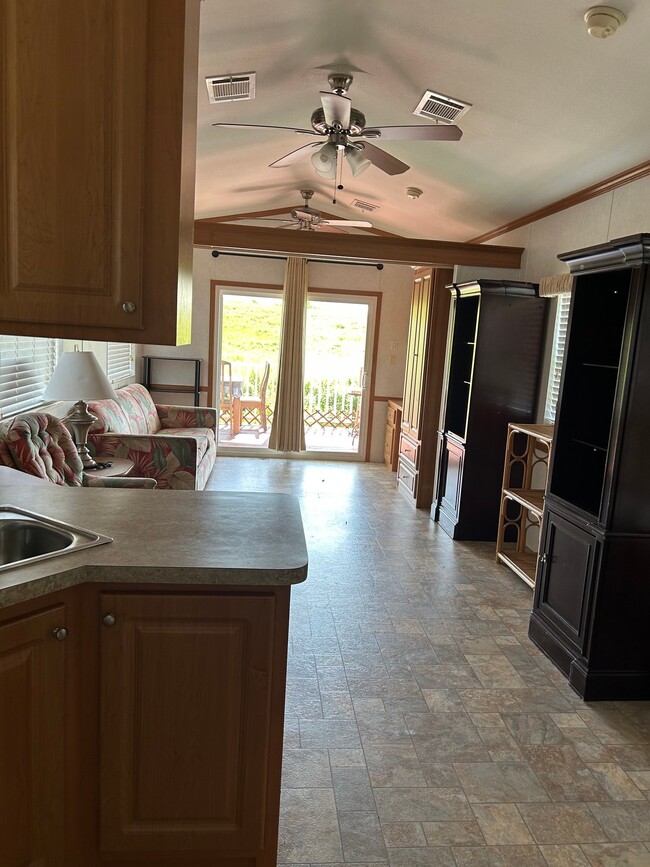 Building Photo - 9751 FL-78
