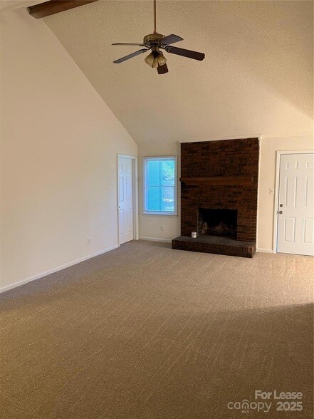 Foto del edificio - 12800 Levins Hall Rd