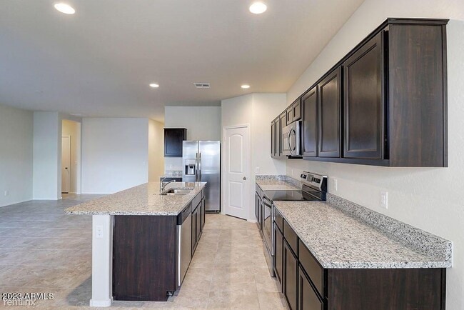 Building Photo - 3 br, 2 bath House - 2432 East San Borja T...