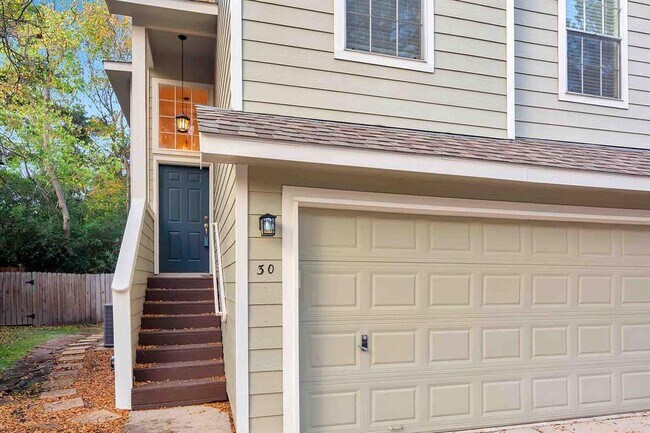 Building Photo - 30 N Walden Elms Cir