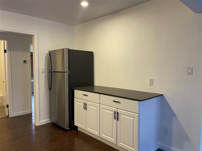 Foto del edificio - 1304 Walnut Ave