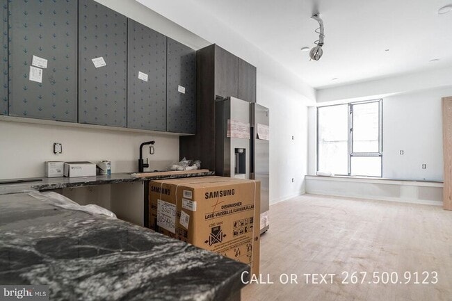 Photo - 1306 N Front St Apartment