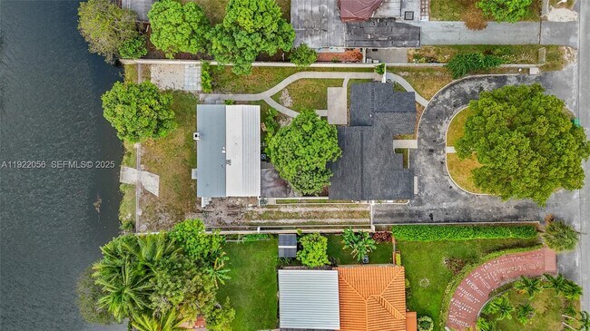 Foto del edificio - 201 S Biscayne River Dr