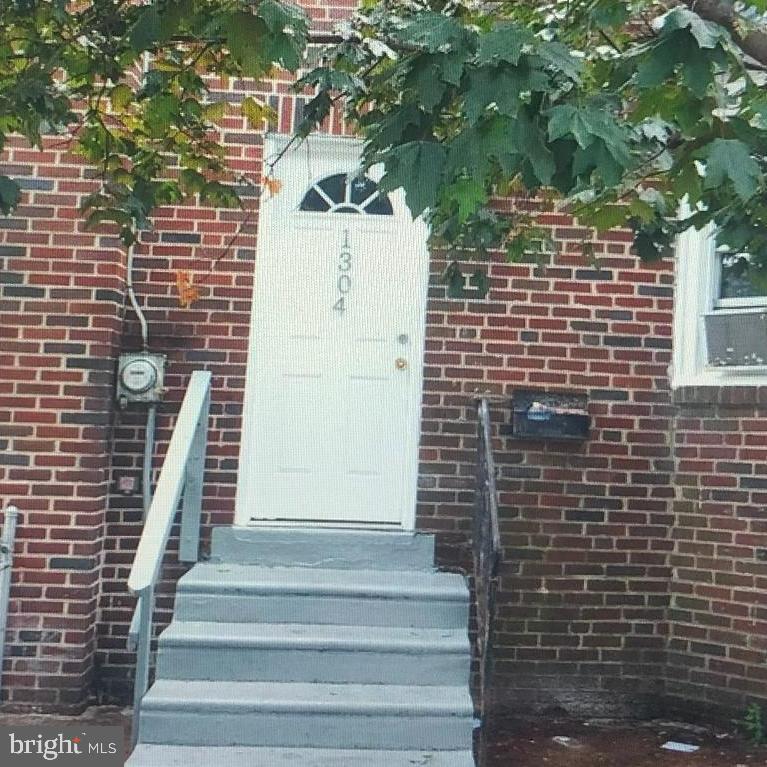 1304 Browning St, Camden, NJ 08104 Townhome Rentals in Camden NJ