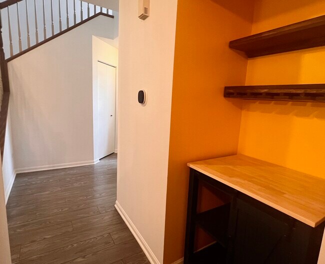 Building Photo - 2407 Stoughton Cir