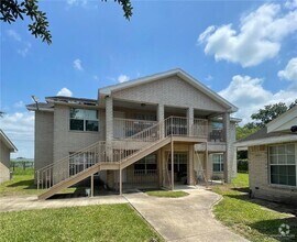 Building Photo - 1006 Lilia Dr