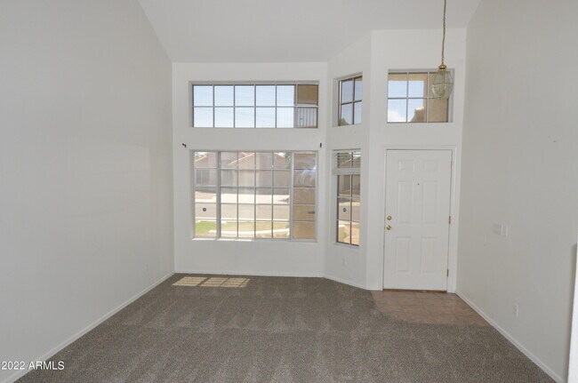 Foto del edificio - 1078 W Heather Ave