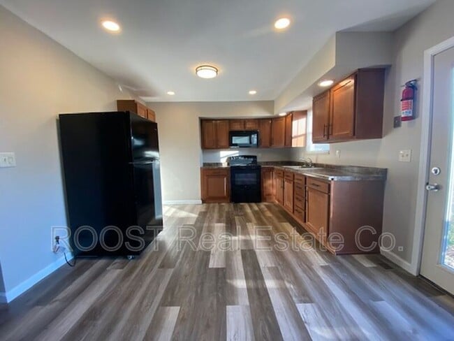 Building Photo - 3339 Upper Valley Pike