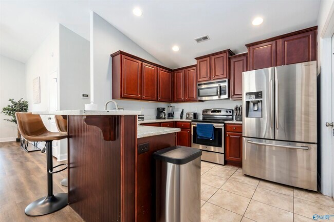 Foto del edificio - 265 Harold Murphy Dr