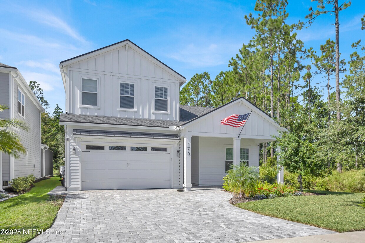 Primary Photo - 176 Settler's Landing Dr