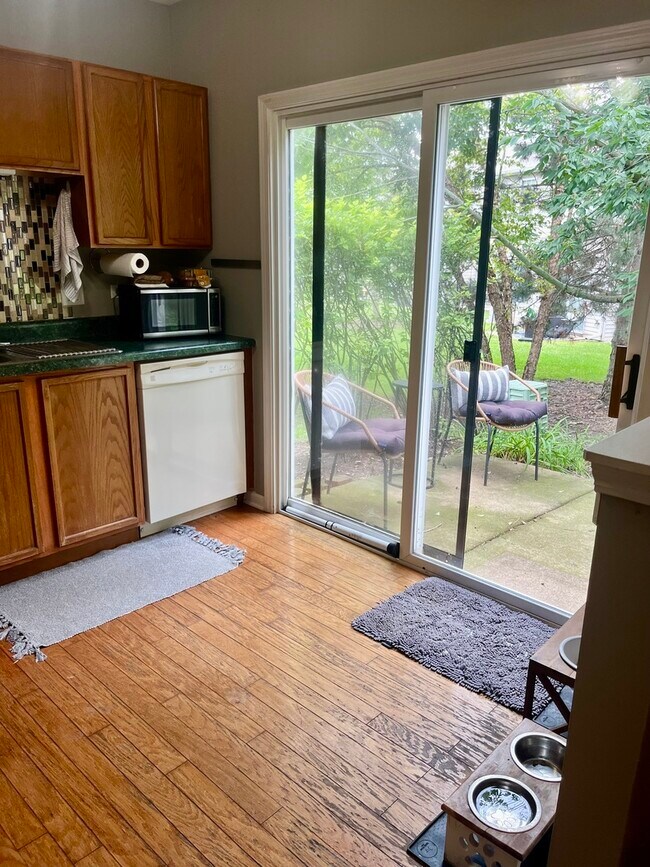 Foto del edificio - 1250 N Split Oak Cir