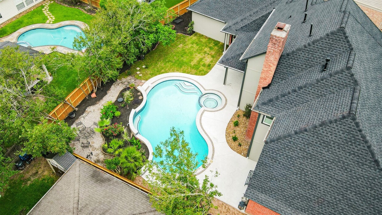 Foto principal - 5807 Mountain View Dr