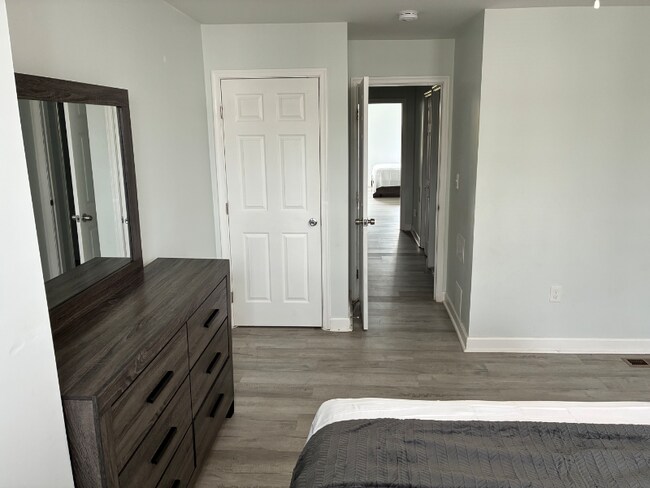 Foto del edificio - 820 N Lakewood Ave