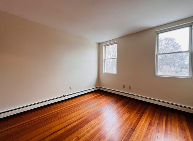 Building Photo - 36 N Spooner St