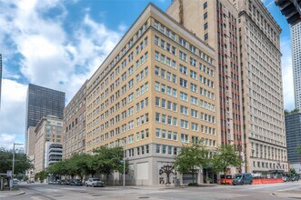 Building Photo - 1120 Texas St