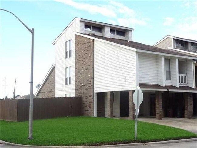 Building Photo - 86 Stanton Hall Dr