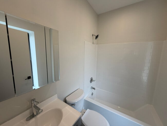 Foto del edificio - 269 M.L.K. Drive