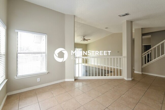 Foto del edificio - 3 Bedroom Pet-Friendly Home in San Antonio, TX with Main Street Renewal