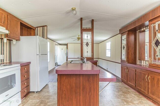 Building Photo - 3 bedroom in Princeton NC 27569