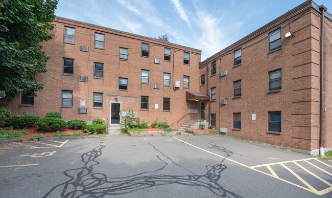 Building Photo - Maple Heights