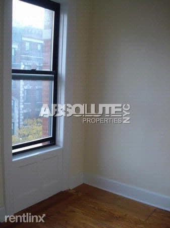 Building Photo - 506 Seminary Row