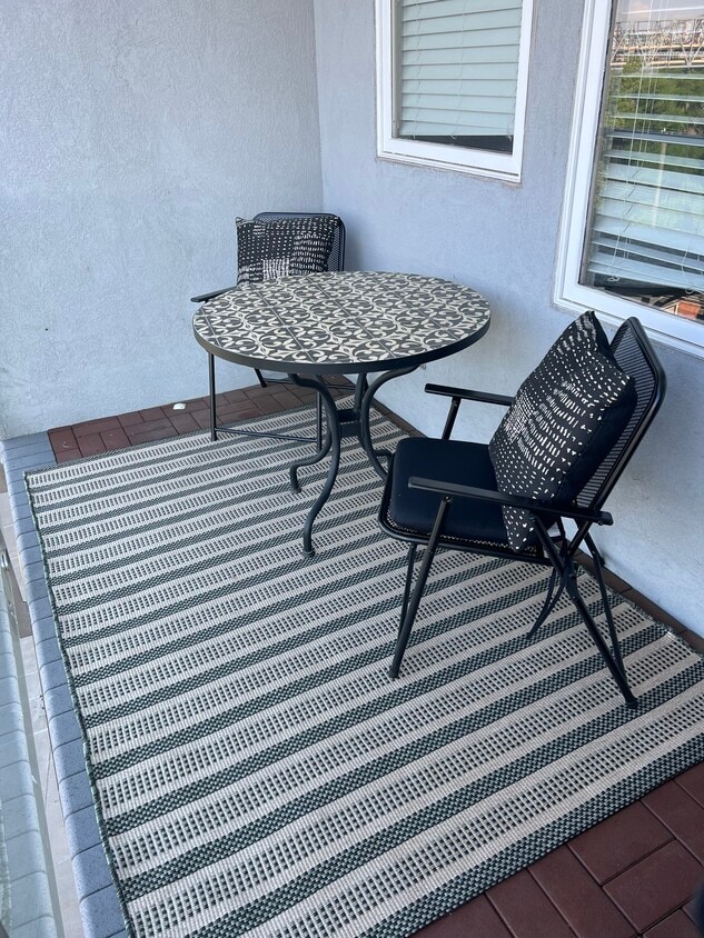 Primary Photo - 920 Virginia Ln