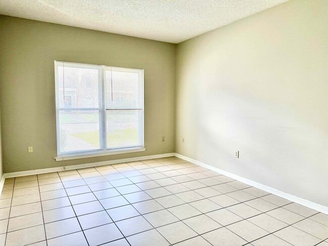 Building Photo - 5124 Stumberg Ln